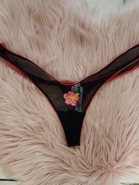 Brand New PINK VICTORIA'S SECRET FLORAL DESIGN MESH THONG PANTY-M
